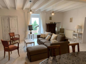 maison de charme dans village médieval